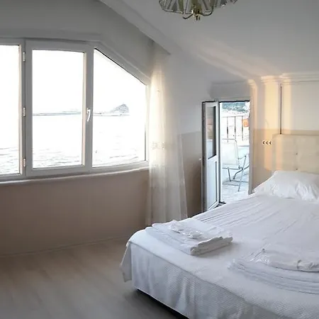 Klas Si̇le Bed & Breakfast *