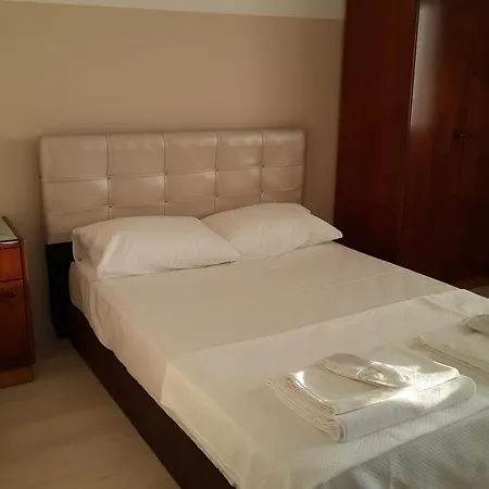 Bed & Breakfast Klas Si̇le *